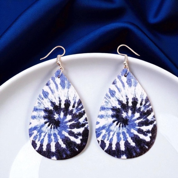 Blue Tie Dyed Teardrop Earrings – Chill Vibes Only 💙 NWT Jewelry - Picture 4 of 10